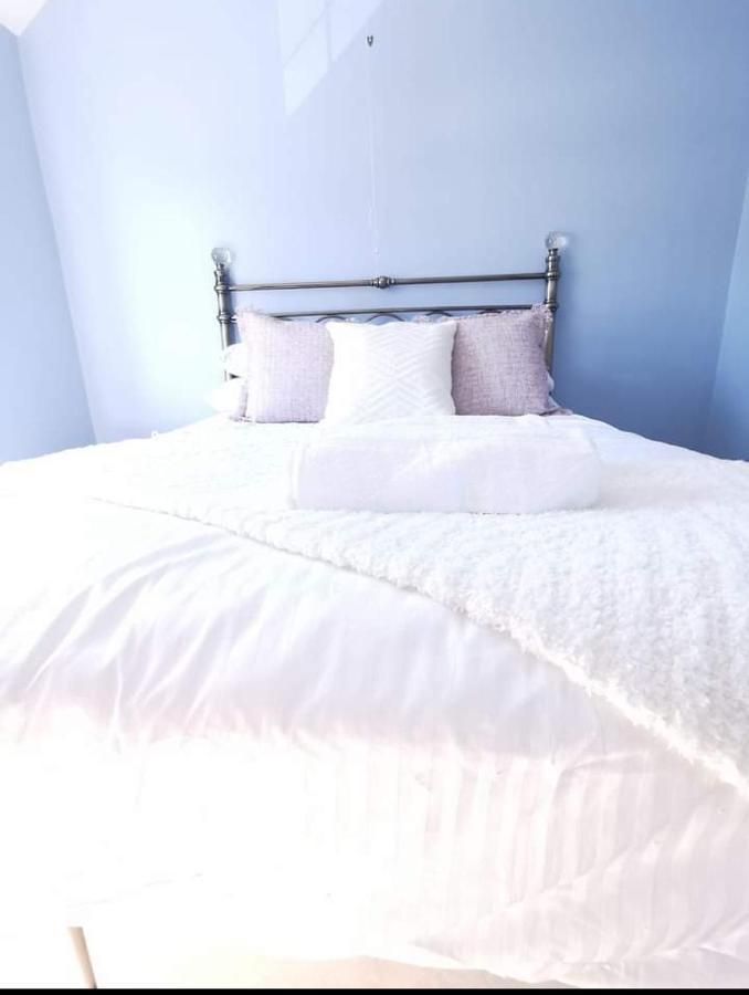 Glan-Yr-Afon Cottage Two Bedrooms Sennybridge المظهر الخارجي الصورة