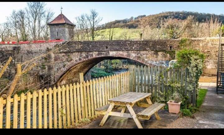 Glan-Yr-Afon Cottage Two Bedrooms Sennybridge المظهر الخارجي الصورة